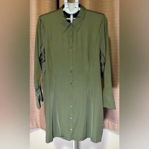 Abercrombie & Fitch Silk Forest Green Women’s Button Down Dress